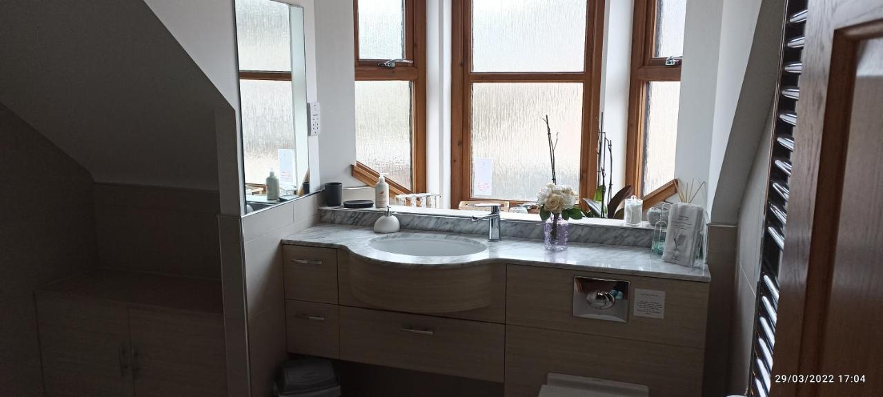 Cruden Bay Outlander Boutique B&B Super King מראה חיצוני תמונה